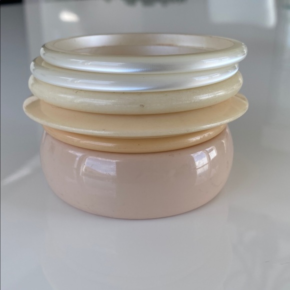 27x vintage plastic rainbow bracelets from 80s & 90s - Picture 6 of 11